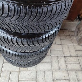 Pneumatiky zimné 195/65r15 plech.5x112