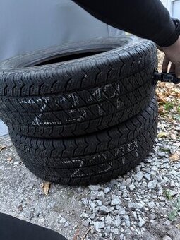 Z319 zimné 2ks 235/65R16C
