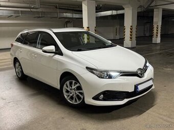 Toyota Auris combi 1.6 97kW, 2017, SK auto, 86000km