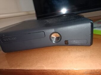 Xbox 360s 250gb