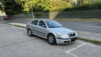 Skoda Octavia 2002 1.6 Benzin