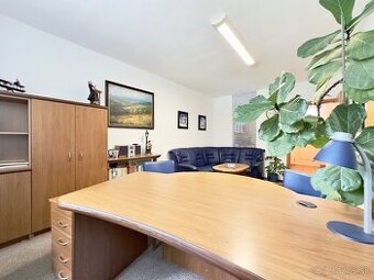 2-izbový byt s priestrannou loggiou v lokalite Staré Mesto