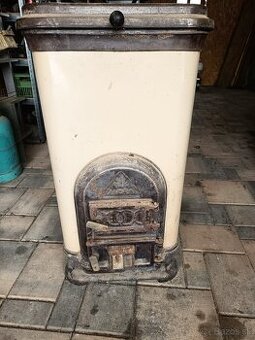 Predám staré kachle Mora