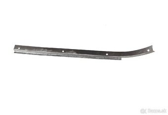 Vrchní část předního podběhu Škoda 1000 MB