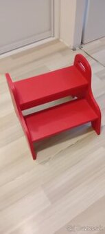predam detsky schodik IKEA