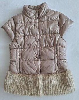 Dievčenská zateplená vesta veľkosť 157