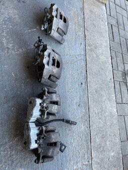 Predam brzdy Audi a8 d3