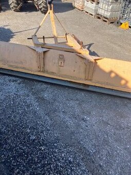 radlica na odhŕňanie snehu, ťahaná