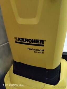 Profesionálny podlahový umývací stroj Kärcher BR 30/4 C