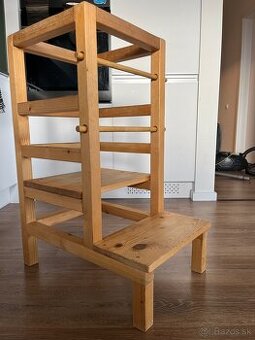 Uciaca veza masiv drevo