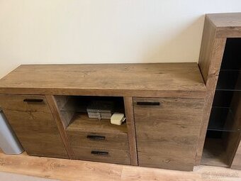 Obývačka, skriňa, komoda