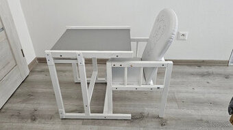 Detský stolík so stoličkou so vzorom macíka