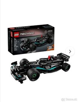 Lego technic Mercedes-AMG F1 W14