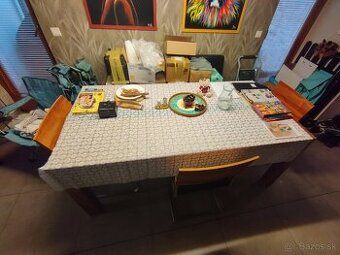 Jedálenská súprava – masívne drevo, koža