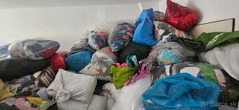 Secondhand oblečenie