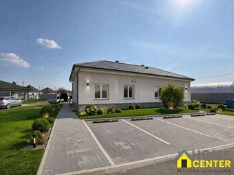 NA PREDAJ rodinný dom v Zemianskej Olči