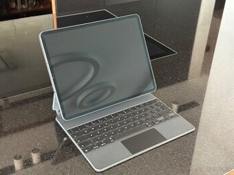 iPad Pro 12.9" 5. gen 2022 Wi-Fi+Cellular 256GB + klávesnic
