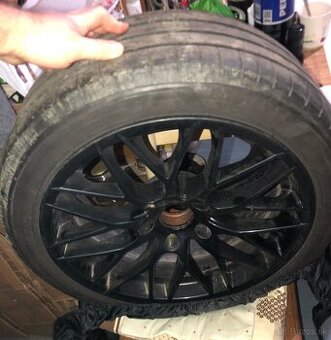 BMW AEZ Antigua Dark R18 5x120 + nové goodyear Eagle F1