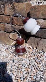 Stolná lampa