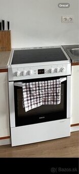 Elektrický sporák BEKO FSM57000GW