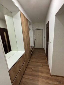 2-izbový Uhlisko, lodžia, rekonštrukcia, zariadený