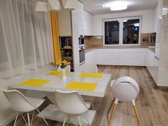 Predáme bungalov (kolaudovaný 2021)