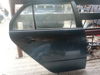 Zadné pravé dvere škoda fabia 9901