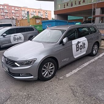 BOLT TAXI PONÚKAME ŠOFÉRA BOLT