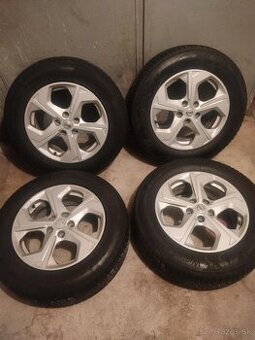 4ks alu disky orig. Nissan 5x114,3 R17 pneu 225/65 r17 6mm