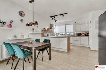 REB.sk Predaj 4 izbový dom.100 m2, pozemok 208 m2, Štúrova u