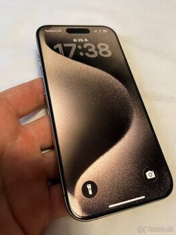 iPhone 15 pro 256gb, v stave nového bez poškodenia