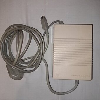 Commodore Amiga napajaci zdroj/power supply