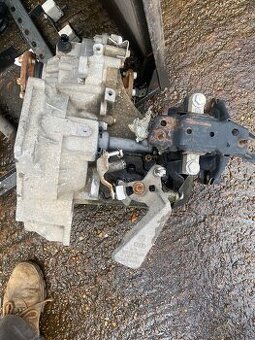 Predám 5 rýchlosť prevodovku do 1,4 Tdi vw škoda - 1