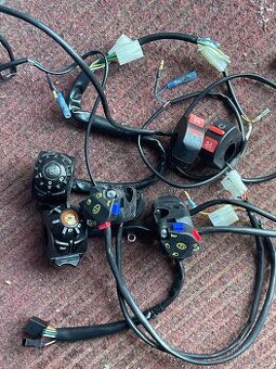 KTM prepinač svetiel CEV aj ine