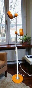 Retro nastaviteľná magnetická lampa