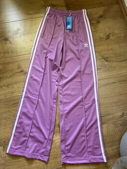 Fialové široké nohavice - s visačkou