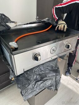 Gril CamPart plynový a fritéza 2x 4 litre