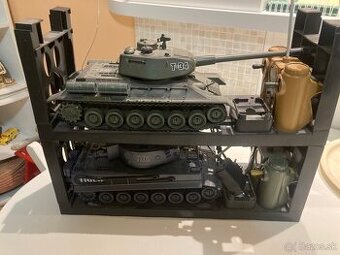 RC tanky