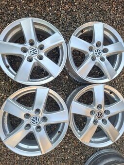 R15 Volkswagen Original top stav