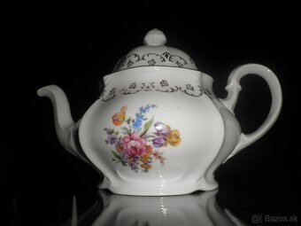 retro svietnik drevena žirafa, solničky, čajnik soška nočné