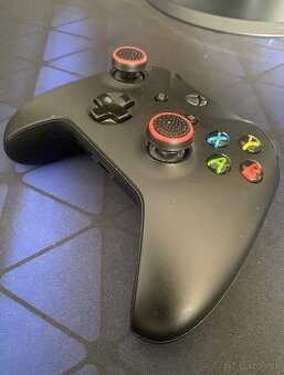 Predám Xbox ovládač - 1