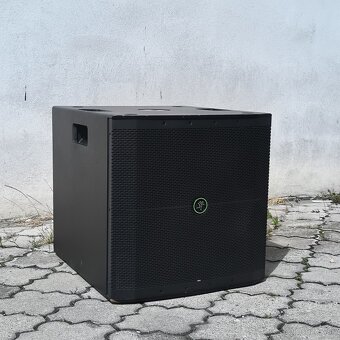 Predám Mackie Thump 118s