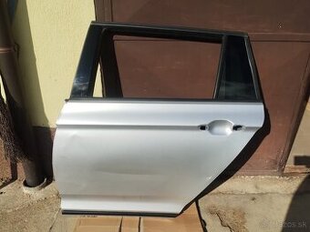 VW Passat B8 Combi - Zadné dvere LA7W