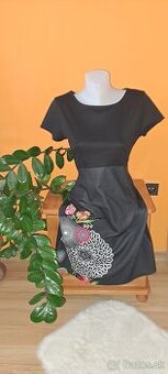 Krasne  saty  Desiqual vel.S,M.