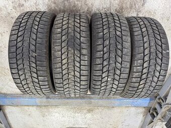 Predám Pneu  Bridgestone 235/50/R19 zimné