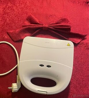 Toustovač plne funčný