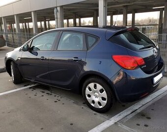 Opel Astra J 1.4 benzin