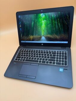 Notebook HP ZBook i5-7300U / 16GB RAM / 256GB SSD + 500G HDD