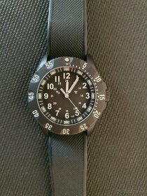 švajčiarske hodinky MWC P656