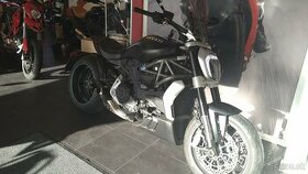 Ducati X Diavel 2016